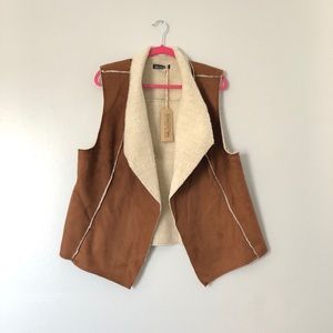 NWT Wallflower vest